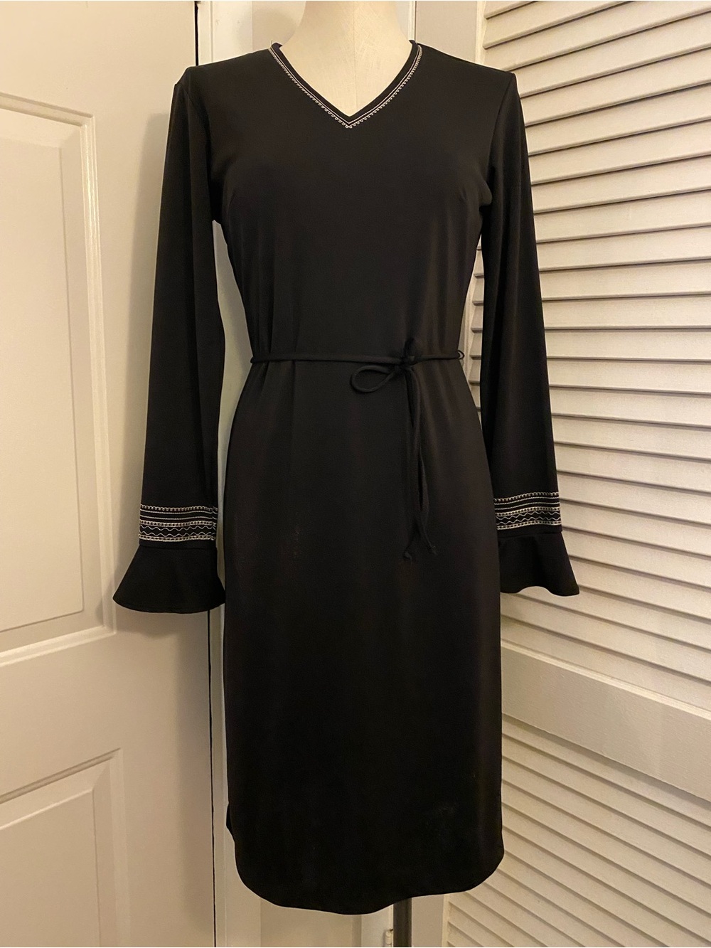 Vintage Black “B Moss” Shift Dress- Size 4